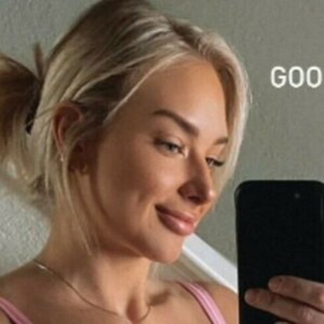 voyeur onlyfans adult images