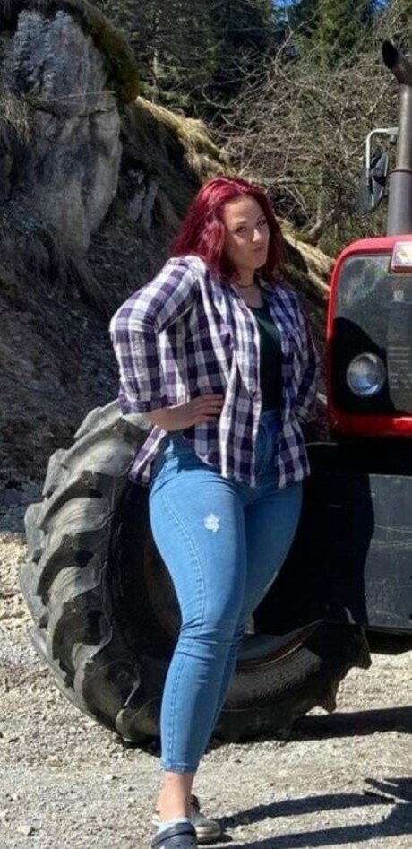 Pika Mikelj star top image