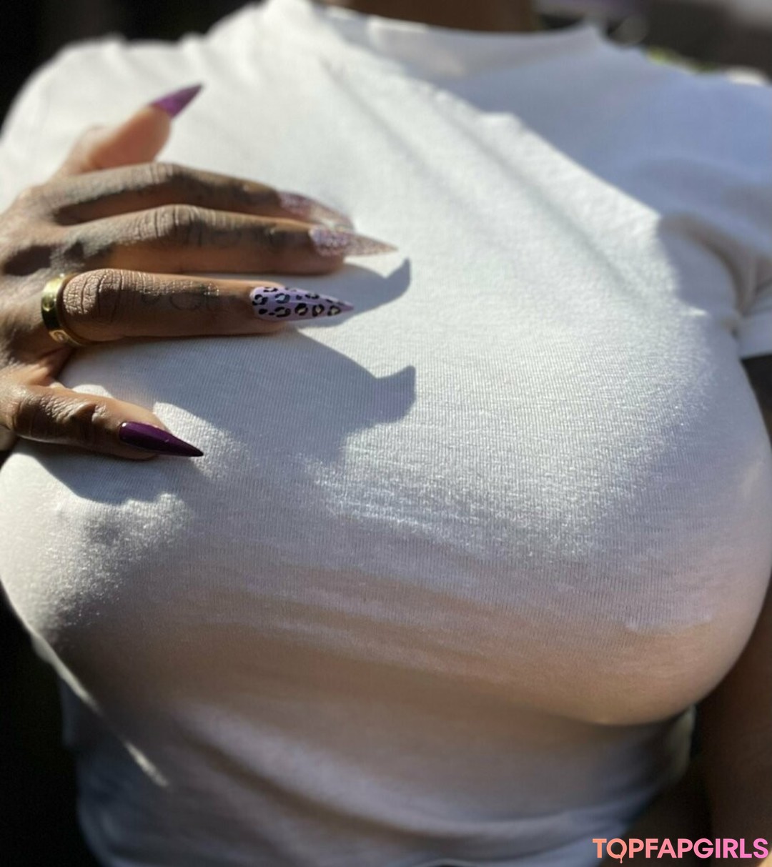 therealbombshell mint Images