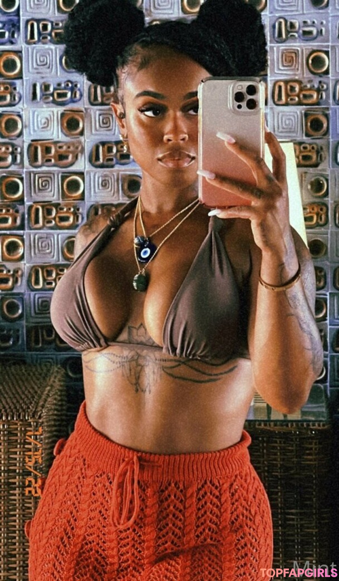 therealbombshell mint nudes star photo