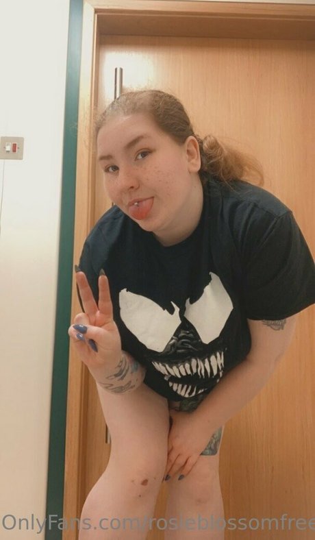 rosieblossomfree erotic actress galleries