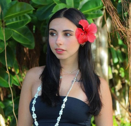 ines roml free actress img