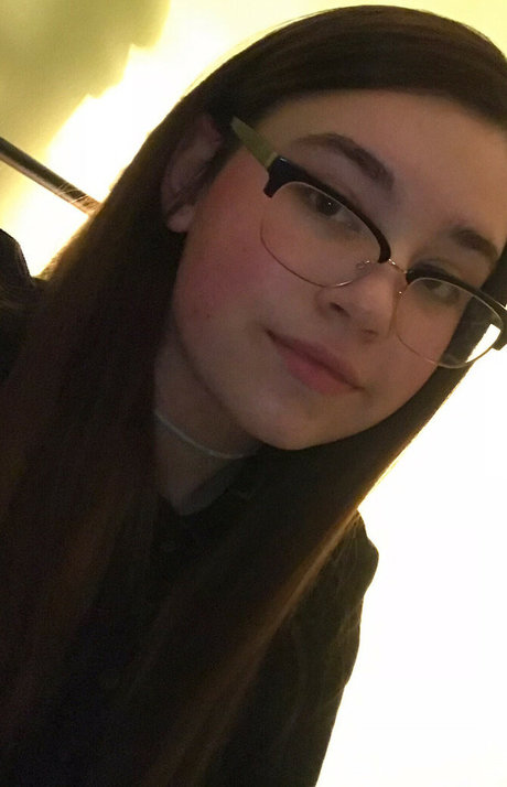 HinaToy hot actress photo