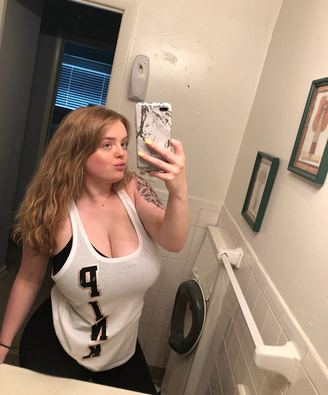 shemale fucks girl onlyfans free sexy galleries