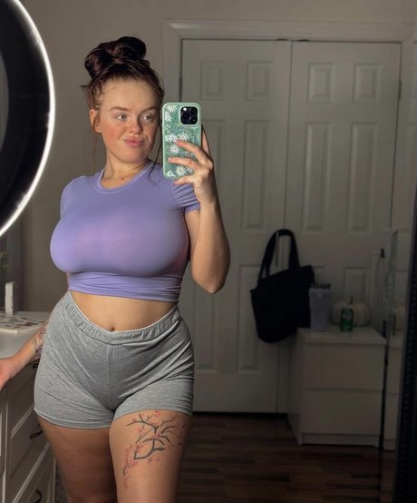 tiny asian onlyfans hd img