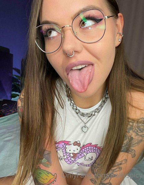 hollyspicy model nudes galleries