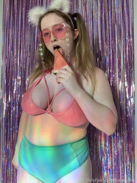 Haileeybear high quality actress galleries