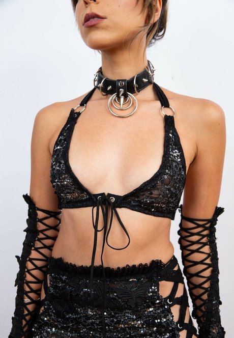 mj noble sexy model photos