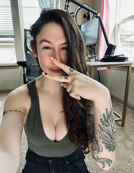 milf glasses onlyfans hot pics