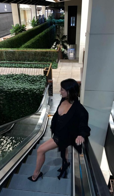 Mari Gonzalez art actress picture