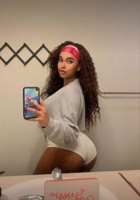 lovesicksavii nude pornstar photos