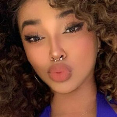 lovesicksavii star naked image