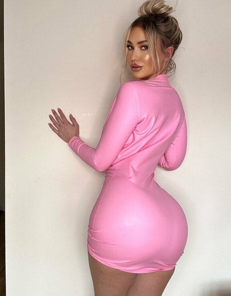 sophiereadeofficial naked star photo