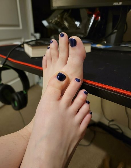 spookysnacking erotic actress pictures