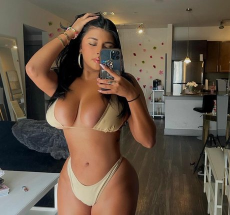 Ceciliuh_ pretty model images