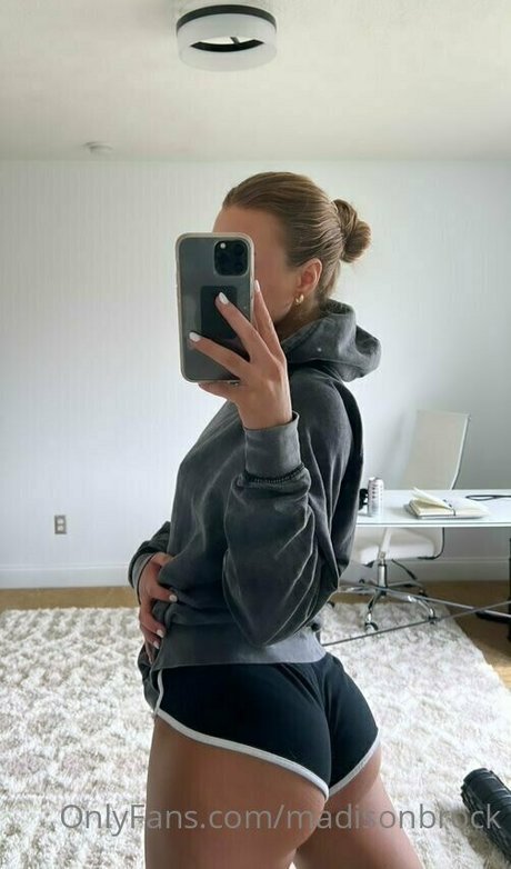 madisonbrock star naked galleries