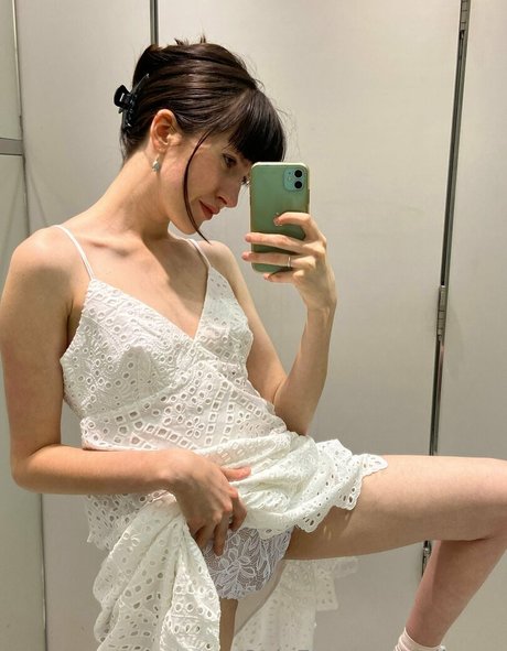 alinevs exclusive pornstar pictures