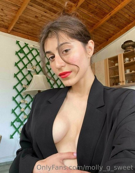 molly g sweet exclusive model picture