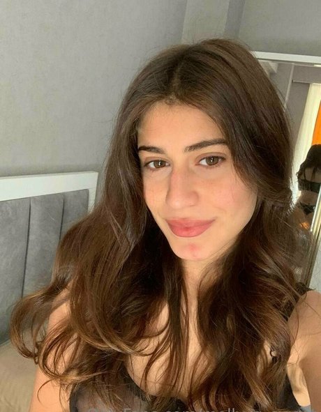 molly g sweet free model image