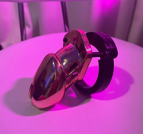 ladyboynatcha pornstar nude images