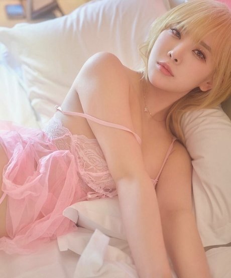 dami amond model nudes images