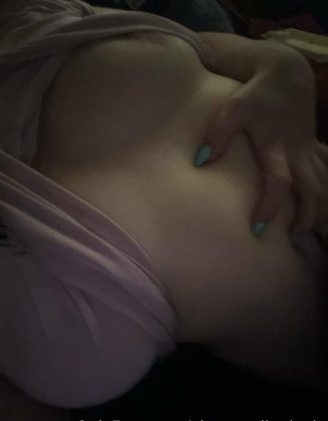 vixxenvalkyrievip model naked galleries