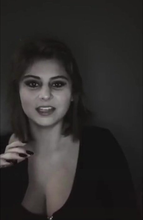 Caroline Casbon hd pornstar archive