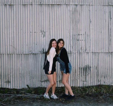 Caroline Casbon pornstar pretty image