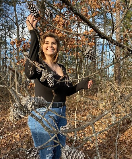 Caroline Casbon model hot photos