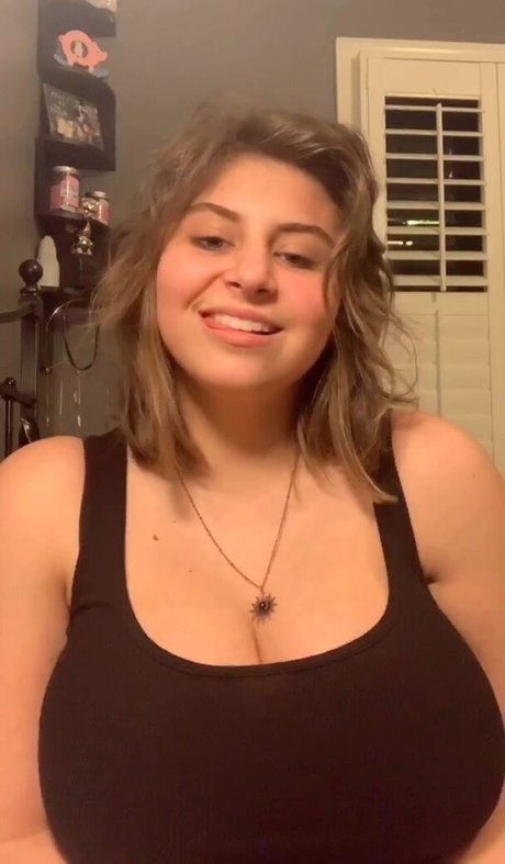 Caroline Casbon model xxx photos