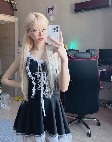 curvy shemale onlyfans sexy nude archive