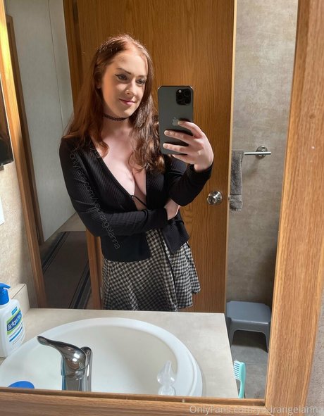 yourangelanna pornographic star pictures