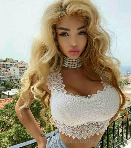 aishi moon star nudes pic