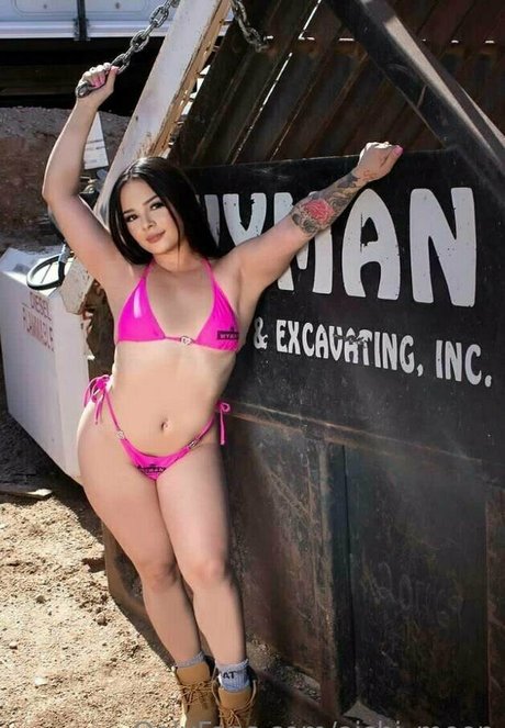 mature squirt onlyfans erotic pictures