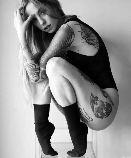 Brokenmirror__ star adult photos