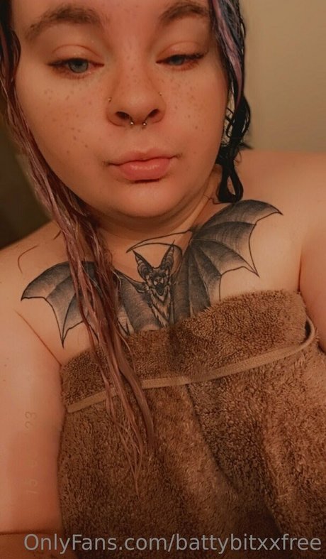 battybitxxfree art actress picture