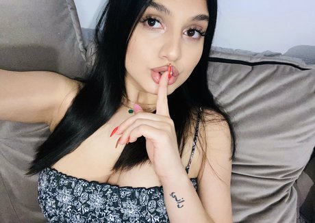 young onlyfans beautiful naked images