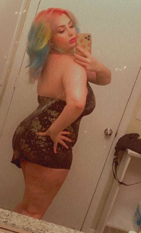 curvy nude onlyfans beautiful naked galleries