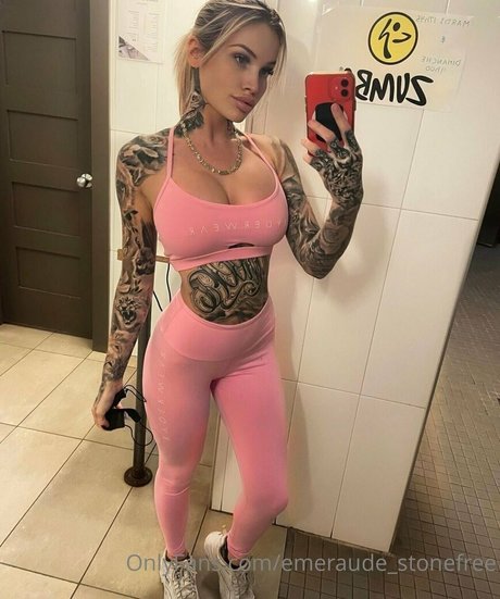 emeraude stonefree nude actress img