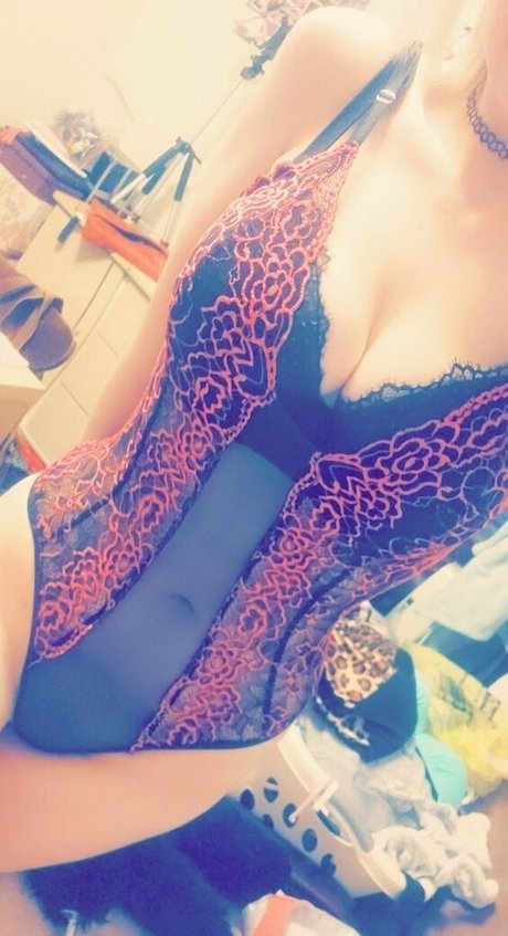 sofieyoungxxx pornstar art pic