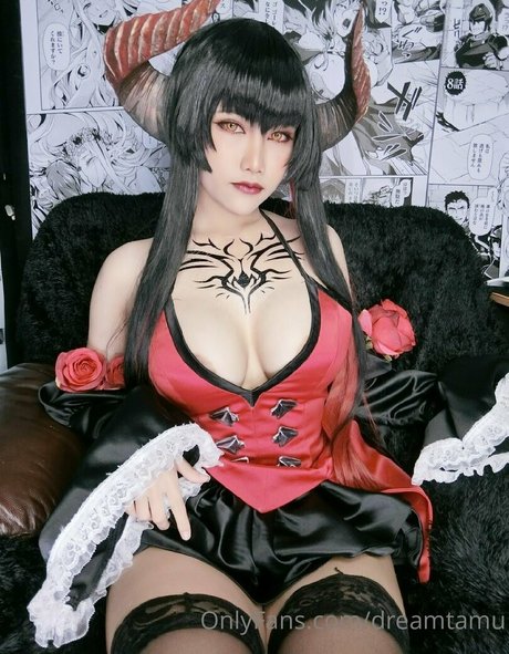 Dreamtamu star naked photos