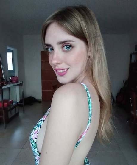 asian influencer onlyfans nude images