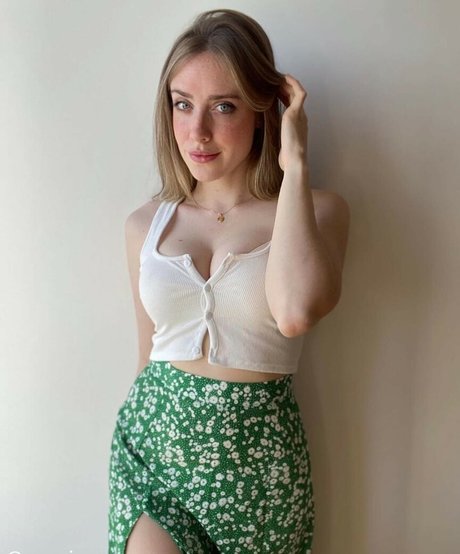 hairy legs onlyfans free photo