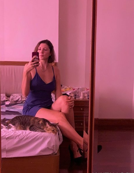 anntallogy sex model photos