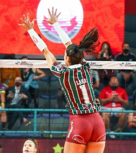 Lara Nobre star perfect pics