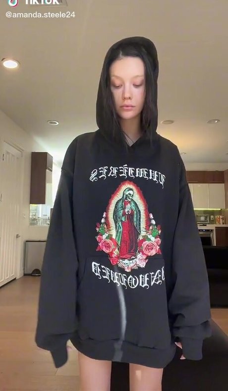 Amanda Steele naked star pics