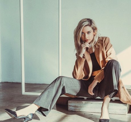 Amanda Steele Profile