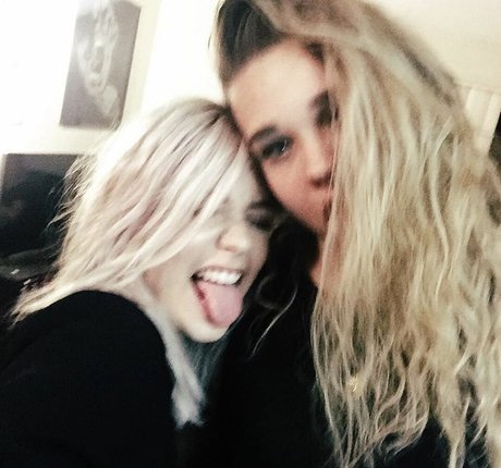 Amanda Steele model adult galleries