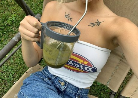 avacanary pornstar sex images