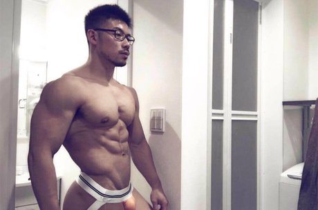 body onlyfans adult pics